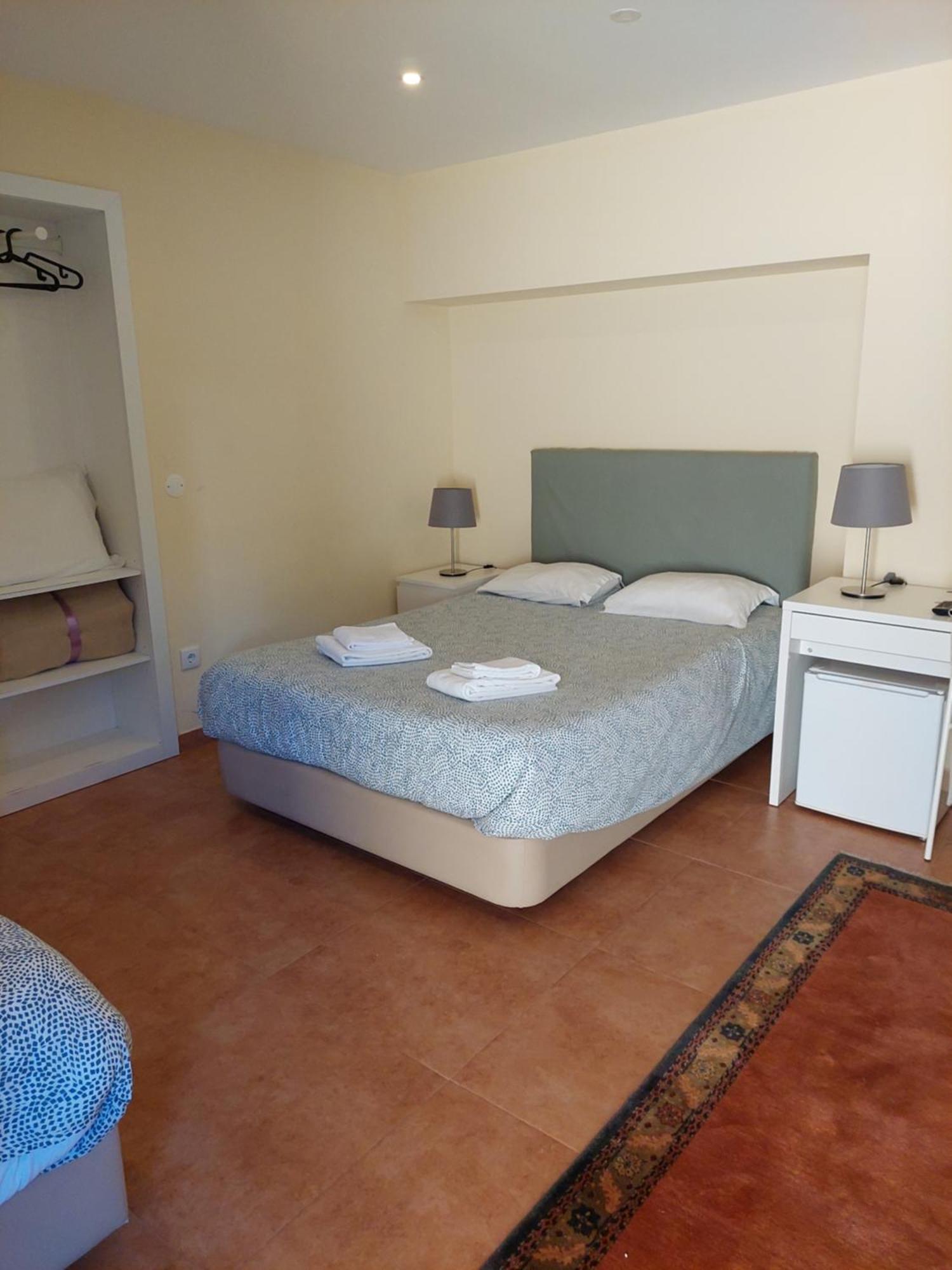 Metro Vilar Suites & Villas Vilar do Pinheiro Kültér fotó