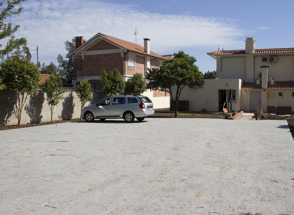 Metro Vilar Suites & Villas Vilar do Pinheiro Kültér fotó